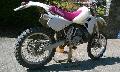 1992 Yamaha YZ250 (in enduro trim & WR gearbox).jpg