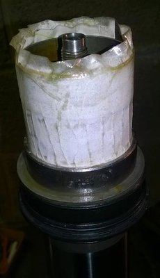 Install Dust cap, Seal & Teflon slide metal over sharp edge for Piston metal.jpg